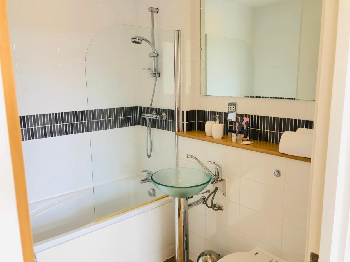 Centre Of Birmingham, 2 Bedroom - Perfect For Families, Group, Or Business Exterior photo
